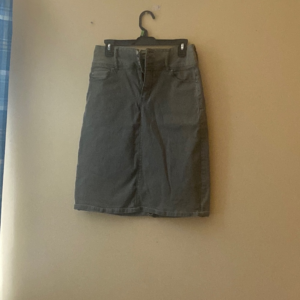Couldn’t fit , never worn but tried on